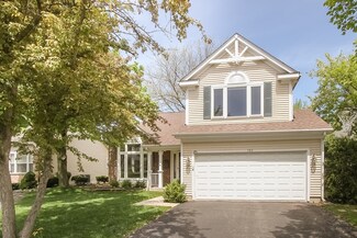 583 Crystal Springs Ct, Lake Zurich, IL 60047