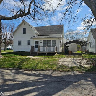 411 N Vine St, Creston, IA 50801