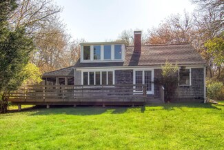 61 Tiasquam Rd, Vineyard Haven, MA 02568