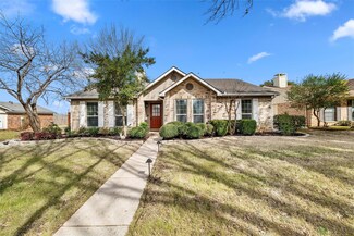 861 Meadowlark Dr, Lewisville, TX 75067