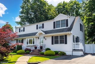 362 Valley Rd, Wayne, NJ 07470