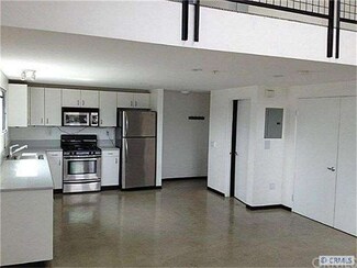 834 E 4th St Unit 15, Long Beach, CA 90802