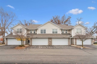 5794 Oakwood Ave NE Unit 2, Cedar Rapids, IA 52402