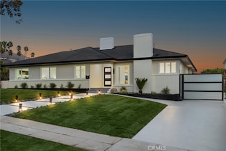 914 E Grinnell Dr, Burbank, CA 91501