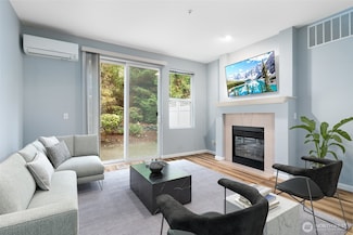 22607 42nd Place S Unit 13, Kent, WA 98032