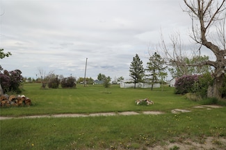 709 Illinois Ave, Valier, MT 59486