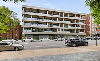 835 Lake St Unit 404, Oak Park, IL 60301