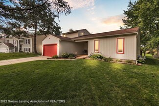 524 Dutch Hill Dr, Lansing, MI 48917