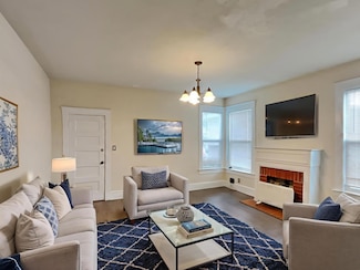 1729 4th Ave, Oakland, CA 94606