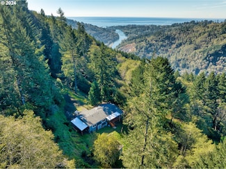 17360 Mountain Dr, Brookings, OR 97415