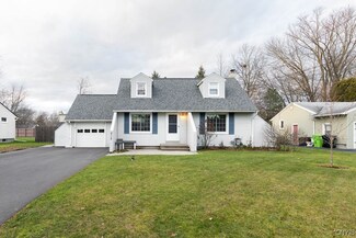 215 Juanita Dr, Liverpool, NY 13090