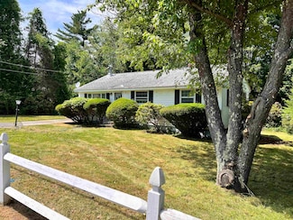 16 Palmer Rd, Goffstown, NH 03045