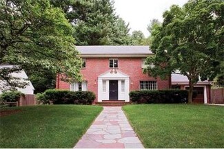 60 Beverly Rd, Chestnut Hill, MA 02467