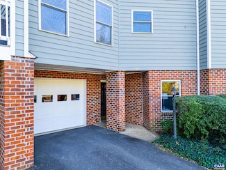 1286 Chatham Ridge, Charlottesville, VA 22901