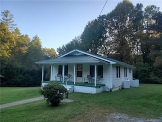212 Reid Siding Rd, Lake Toxaway, NC 28747