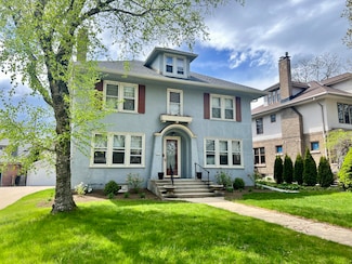 3921 N Stowell Ave, Milwaukee, WI 53211