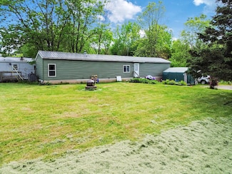 55 Cindy Blodgett Dr, Clinton, ME 04927