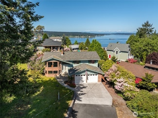 3730 Palisades Place W, University Place, WA 98466
