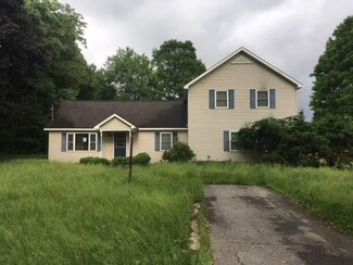 89 Falconer St, Frewsburg, NY 14738