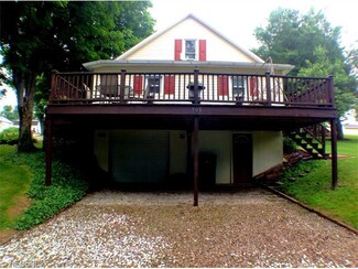 705 St Clair St, New Lexington, OH 43764