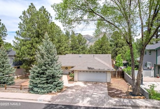 2590 N Fox Run Dr, Flagstaff, AZ 86004
