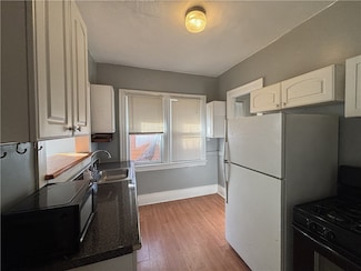 95 Woodlawn St, Rochester, NY 14607