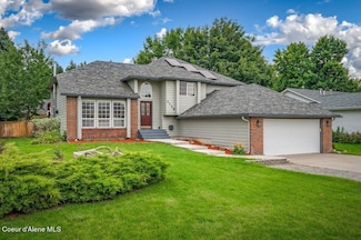8700 N Maple St, Hayden, ID 83835