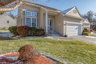 21 Royal Ave, Dracut, MA 01826