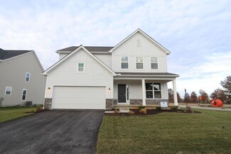 122 Maple Crest Dr, Lewis Center, OH 43035
