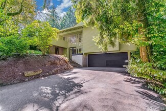 2713 107th Ave SE, Beaux Arts, WA 98004