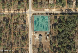 128-1-2 Royal Way, Interlachen, FL 32148