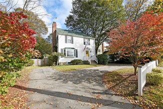 79 Roger Williams Ave, Rumford, RI 02916