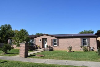 1328 S Seminary St, Bloomfield, IN 47424