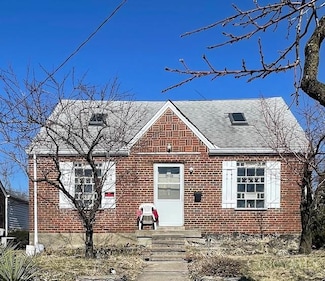 1010 Shepherd Ln, Cincinnati, OH 45215