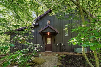 6559 Poston Rd, Athens, OH 45701