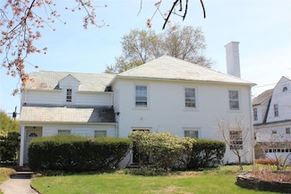 98 S Hamilton St Unit 2, Poughkeepsie, NY 12601