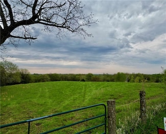 0 Rock Falls Rd, Orrick Township, MO 64077