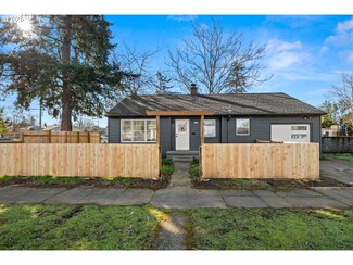 7130 SE Carlton St, Portland, OR 97206