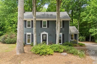 9501 Kent Village Dr, Charlotte, NC 28269