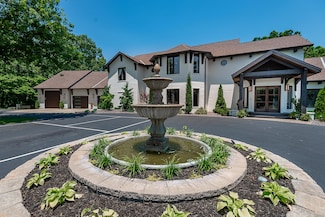 593 Peck Hollow Rd, Rogersville, MO 65742