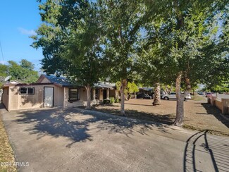 6536 N 60th Ave, Glendale, AZ 85301