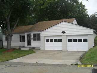 2305 43rd St NW, Canton, OH 44709