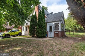 39 N Stuyvesant Dr, Wilmington, DE 19809
