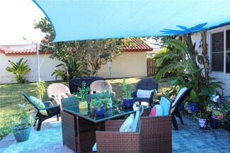 11035 SW 148th Place, Miami, FL 33196