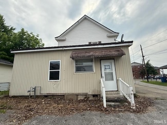 1814 Washington Ave, Bedford, IN 47421