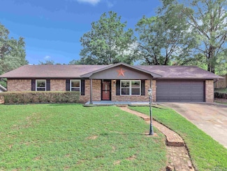 1702 Eastwood St, Longview, TX 75604