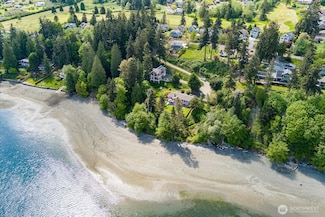 4966 Bradley Ln, Freeland, WA 98249