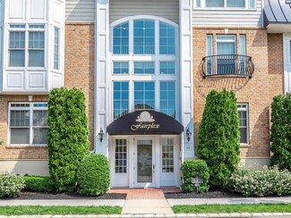 100 Shady Ln, Westbury, NY 11590