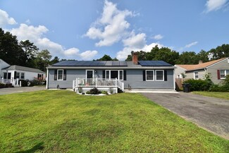 48 Gardens Dr, Springfield, MA 01119