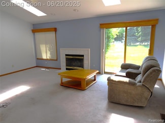 2791 Lochmoor Blvd Unit 21, Lake Orion, MI 48360